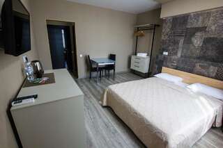 Апартаменты Solo Apartment Ahmatovoy Киев Номер «Комфорт»-5